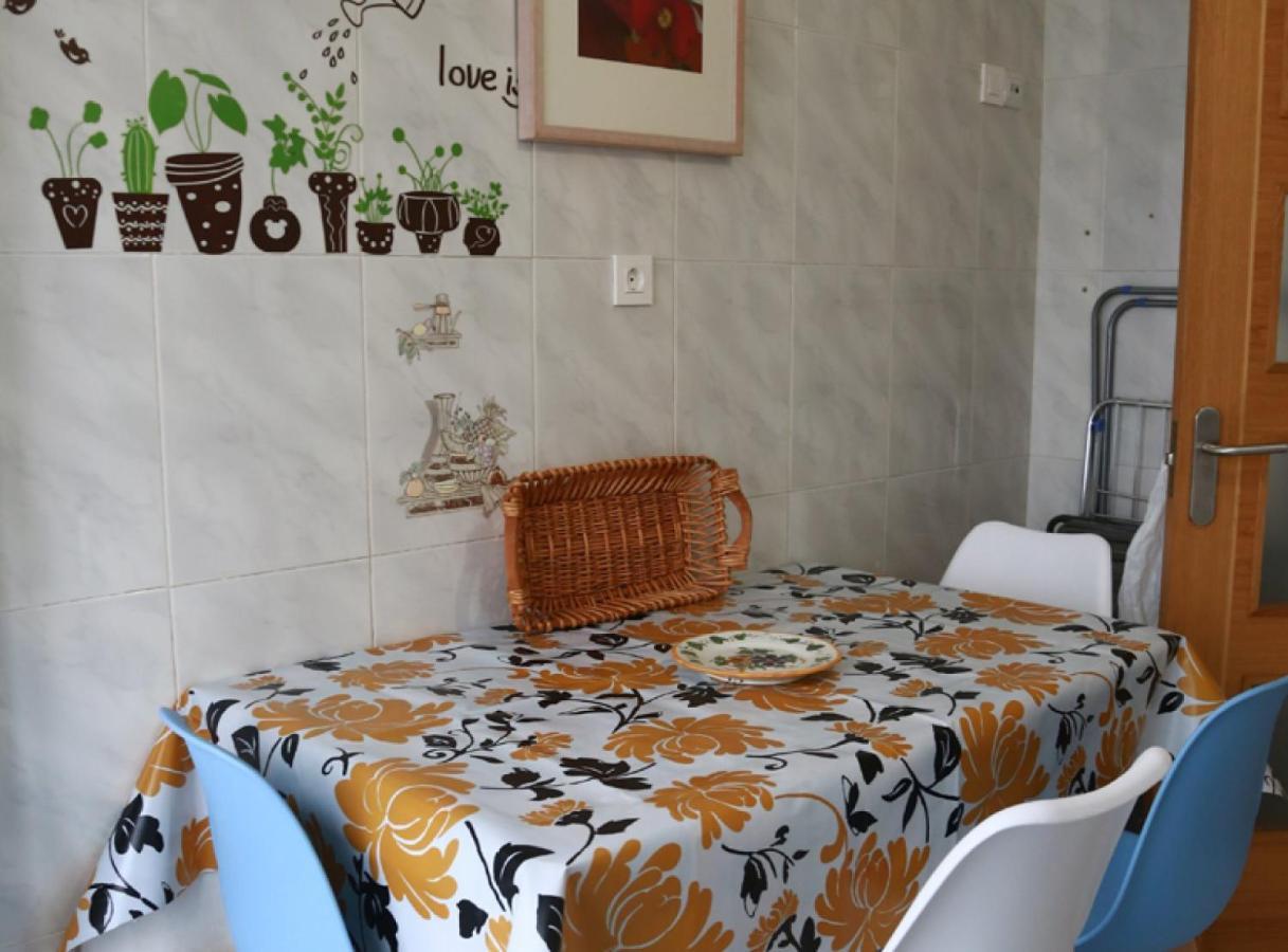 Calida Vivienda Turistica Centrica Junto Al Funicular Y Metro Appartement Bilbao Buitenkant foto